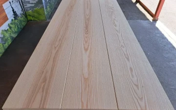 Osta Kolmesta saarnipuusta valmistettu työkappale pöytälevylle