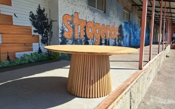 Osta Ümmargune söögilaud Tamm