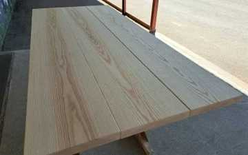 Osta Kolmesta saarnipuusta valmistettu työkappale pöytälevylle