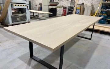 Osta Tammepuidust töötasapind viimistletud valge pigmendiõliga Osmo