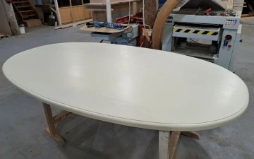 Köp Oval vit ek bordsskivor
