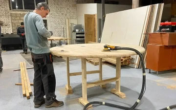 Osta Pyöreä pöytä tammipuusta, halkaisija 1800 mm