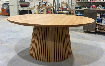 Osta Pyöreä pöytä tammipuusta, halkaisija 1800 mm