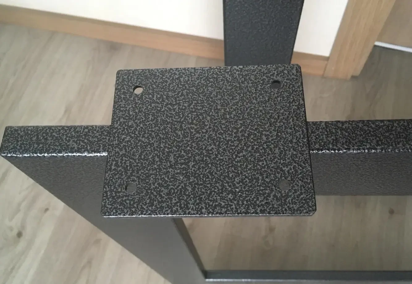 Metall bord ben SCREEN-design