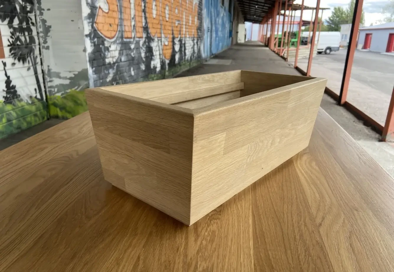 Puiset kukka-amppelit Trapezebox