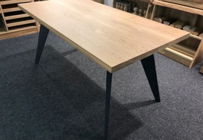 Metall table legs V-design 1000