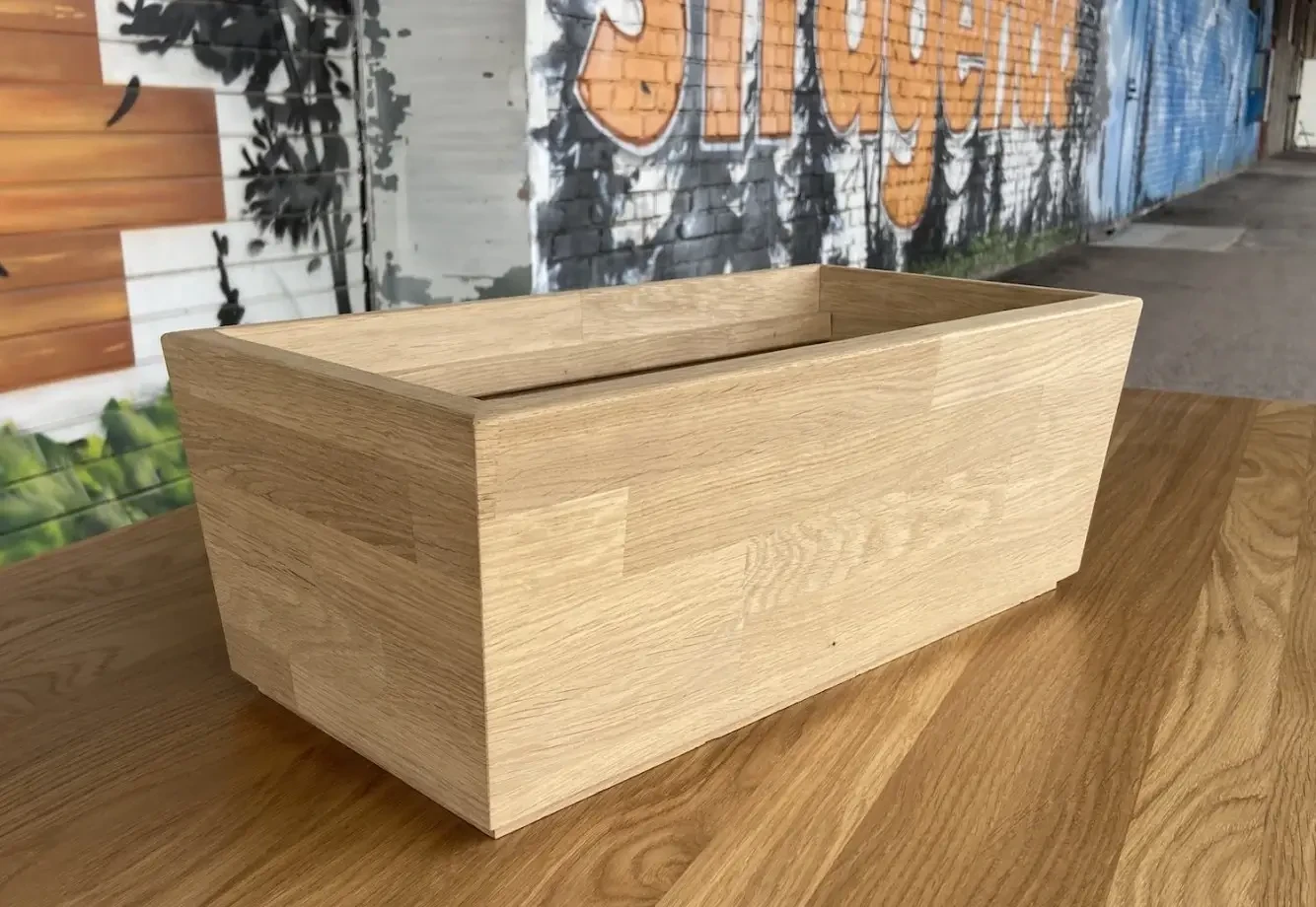 Puiset kukka-amppelit Trapezebox