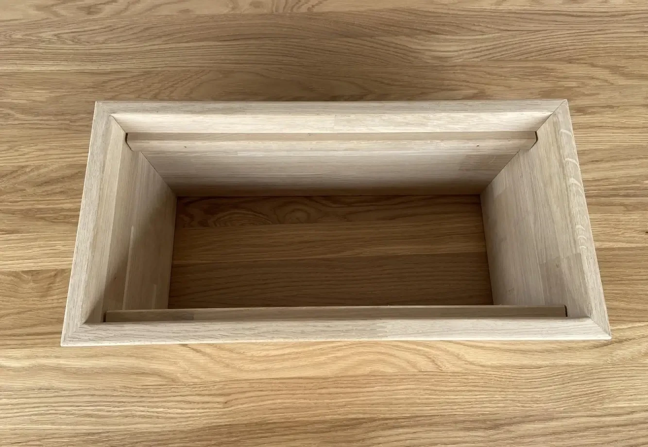 Puiset kukka-amppelit Trapezebox