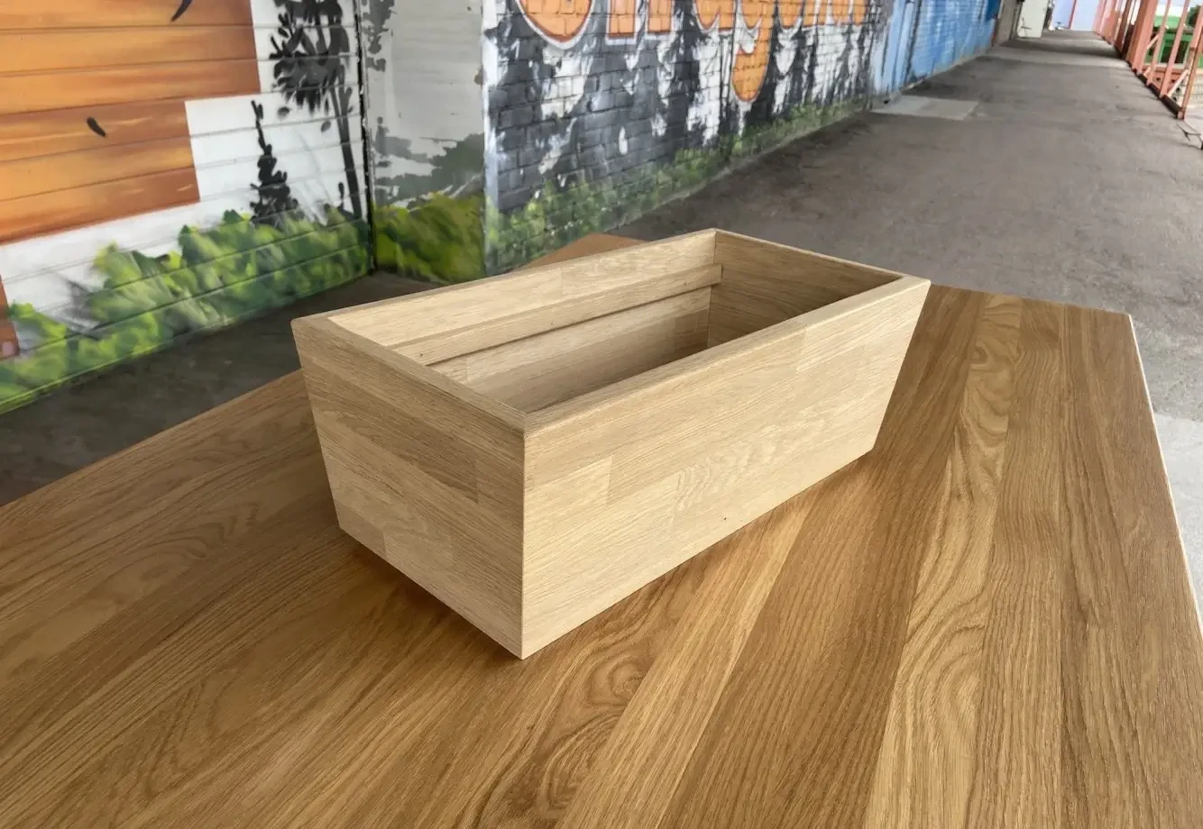 Puiset kukka-amppelit Trapezebox